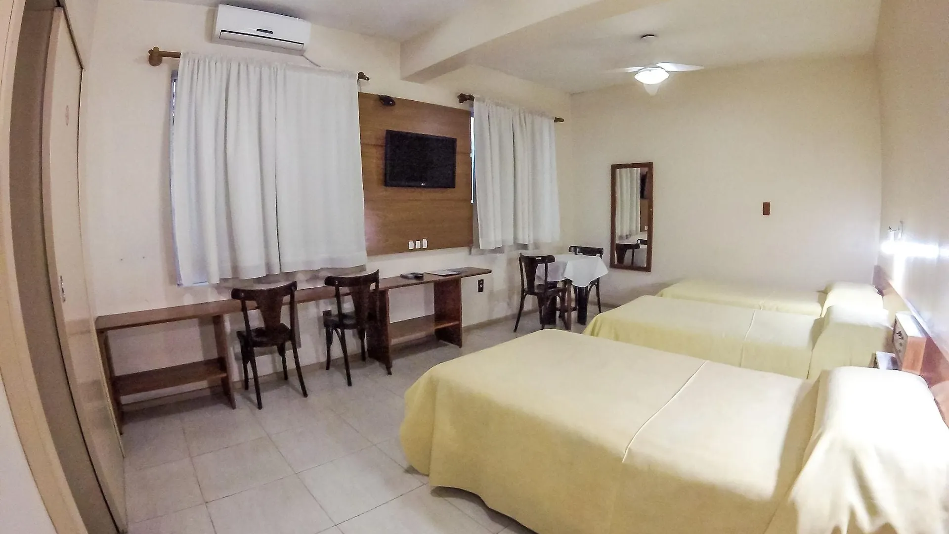 Milao Hotel Porto Alegre 3*,