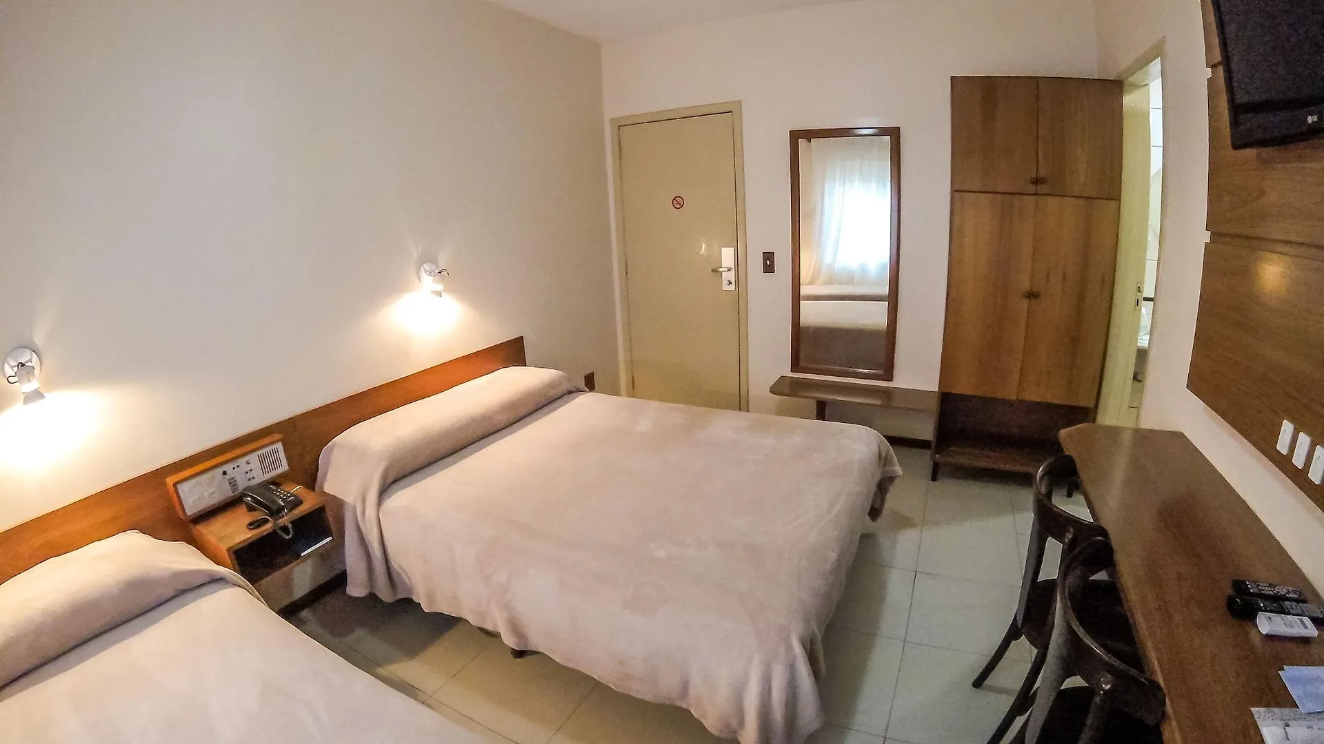Milao Hotel 阿雷格里港