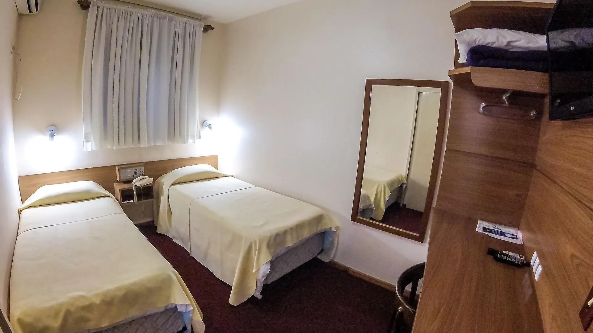 Milao Hotel 阿雷格里港